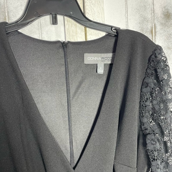 Lace Long Sleeve Faux Wrap Cocktail Dress
Donna Ricco 4 gown black lace floral - Picture 6 of 14